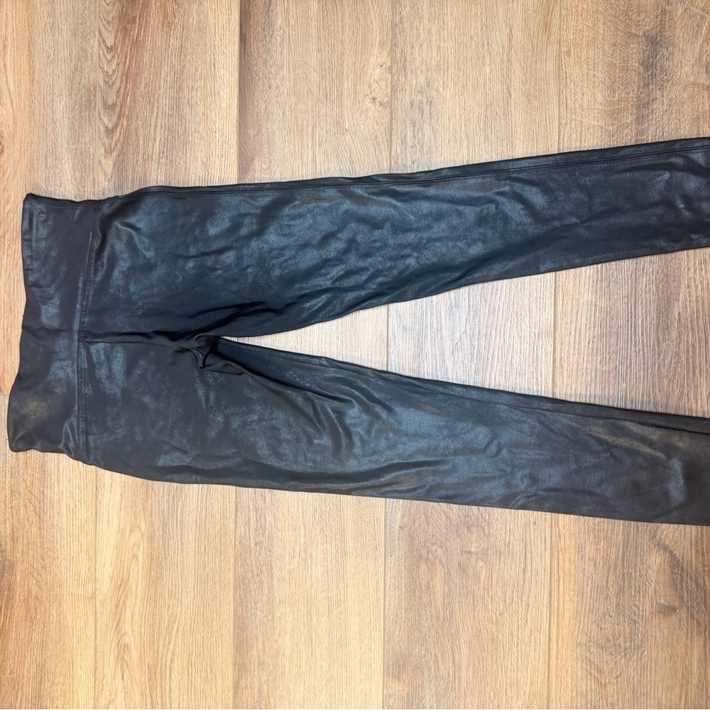 SPANX Faux Leather Leggings Size M Black High Rise Power Waist Shaping - Picture 9 of 9